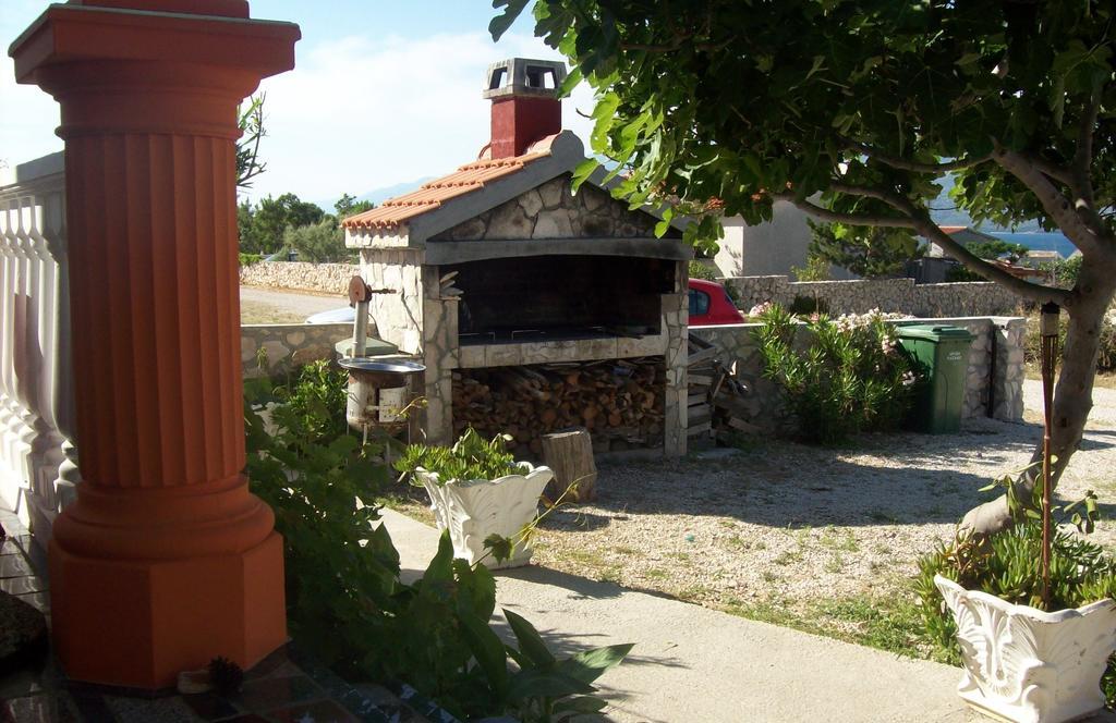 Apartments Villa Venera Ražanac Exterior foto