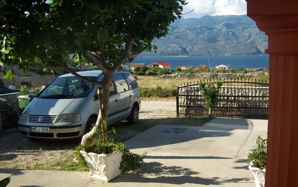 Apartments Villa Venera Ražanac Exterior foto